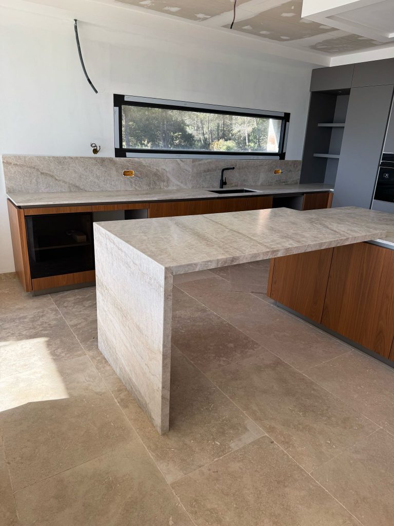 WhatsApp Image 2025-03-09 at 17.32.40